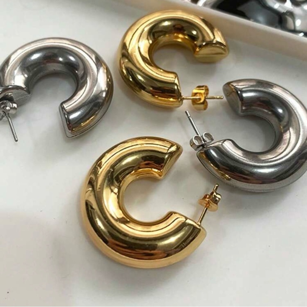 New 2 pair European And American Fashionable Personality Stainless Steel Earring